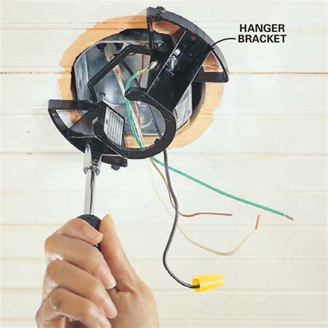 hunter ceiling fan outlet box